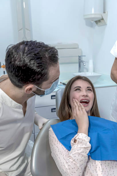 Best Dentist for Tooth Abscess  in Pleasureville, PA